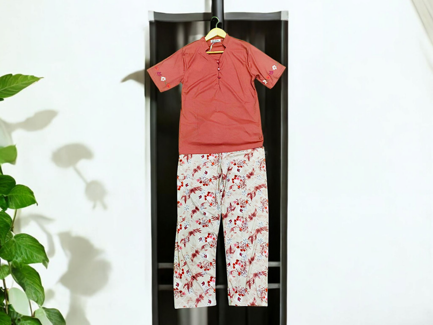 Terracotta Bloom – Women's Printed Sleepwear Set